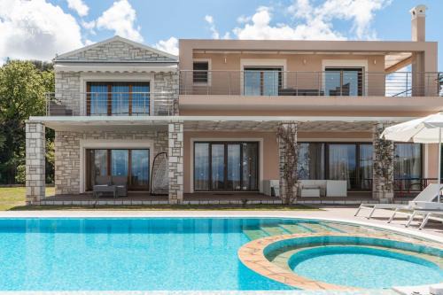 Luxury Villa Hera - Beachfront in Roda