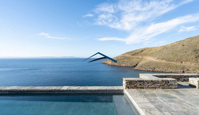 Luxury villa Thalassa with a swimming pool very close to the beach of Xyla. in Kéa