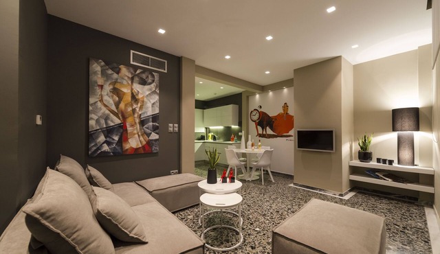 Ma Maison N°1,Penthouse,Acropolis View, 315 Mbps,15' to City Center, 1' to Metro