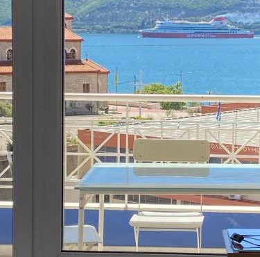 Maria's 2 Studios Apartments Flats to Let -heart city ,50m harbor Chantzara in Igoumenitsa