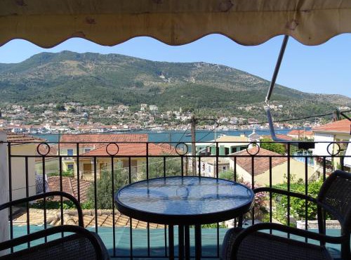 Maroudas Stavros Apartments in Vathi