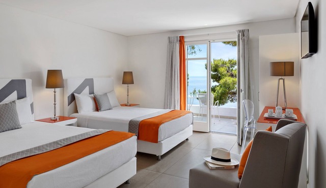 Marpunta Resort