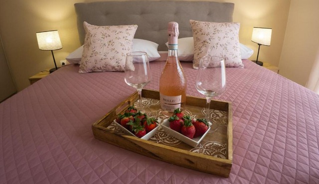 Mastiha Luxury Suites