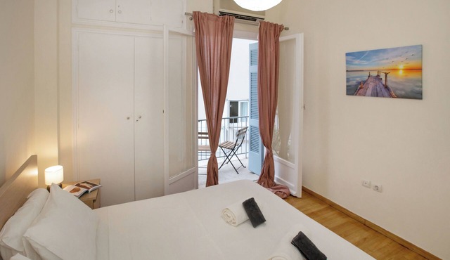 Modern Rental with Cozy Charm by GHH in Athens
