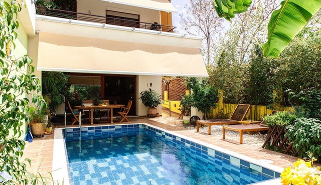 Modern, Tropical Villa with Private Pool & Garden