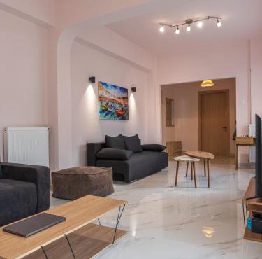 Morpheas Apartment in Central Myrina