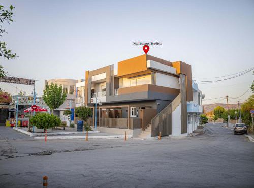 My Savvas Studios in Haraki