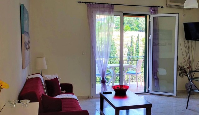 Myrtos Cottages Euterpi in Divarata
