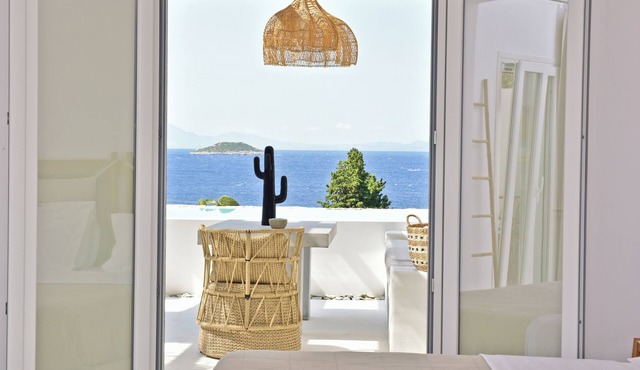 Natura Luxury Villas