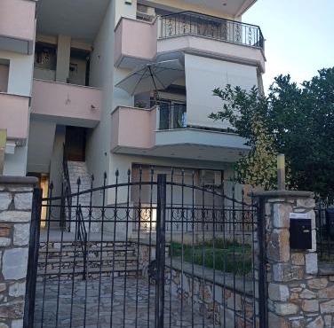 Nea Peramos Breeze in Nea Peramos