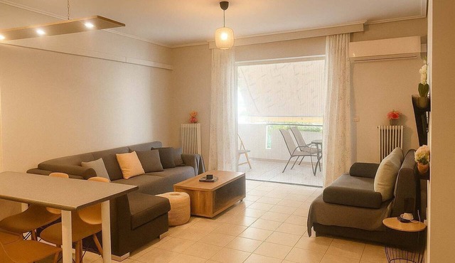 Neos Kosmos Cozy Retreat - Central Comfort