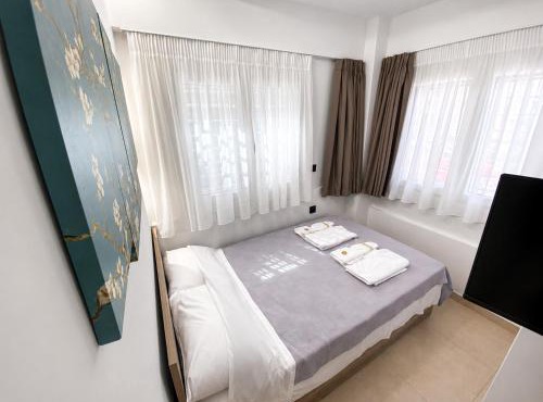 Neos Kosmos Living Space 200m from Metro