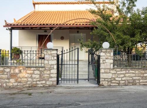 Neromilos Harmony - Roussis Residence