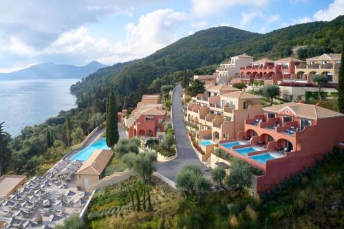 Nido, Mar-Bella Collection, an SLH Hotel 16 years in Dafnata