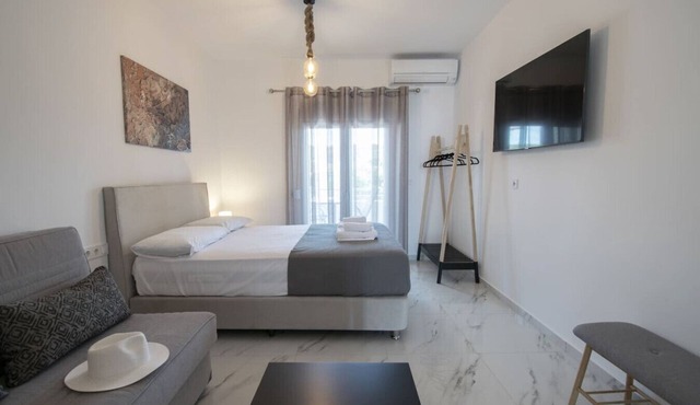 Nikiti Central Suites by Travel Pro Services in Nikiti