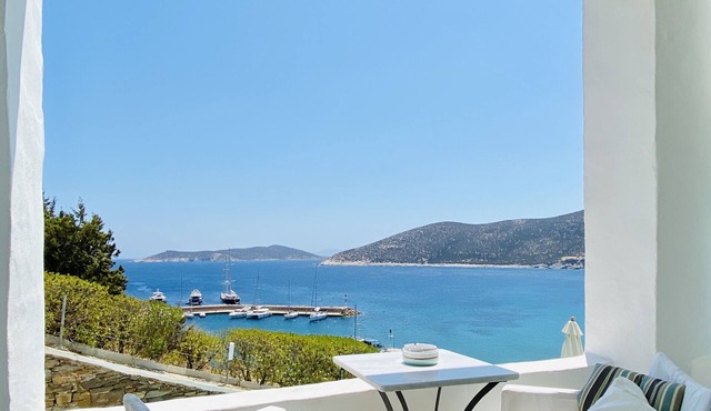 Niriedes Hotel