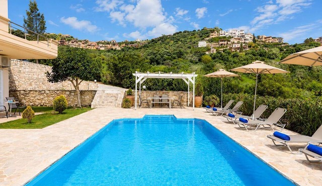 Oceana Suites & Villas - Family Suite Retreat in Exopoli