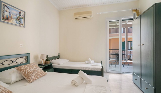 Odysseia Studio 1 - 2 Min Walk to Beach, 3 Adults, Terrace, Wi-Fi & AC in Nikiana