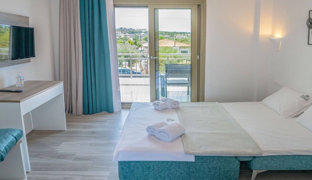 Oliva Suites in Sithonia