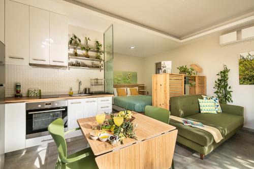 Olive Lemon Biophilic House & Lush Forest Garden in Apokoronas