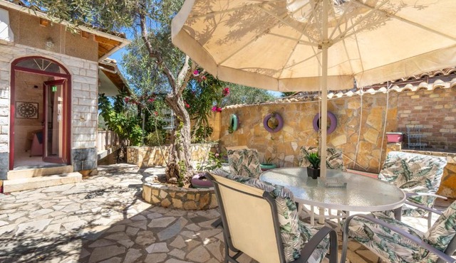 Paco's Resort Luxury Villa 31 in Oziás