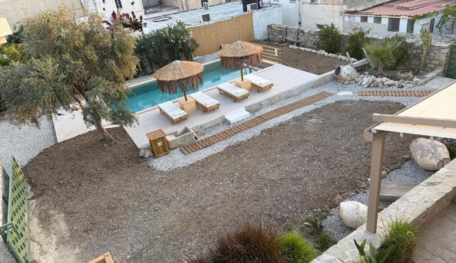 Papadia Luxury Apartments in Pitsidia