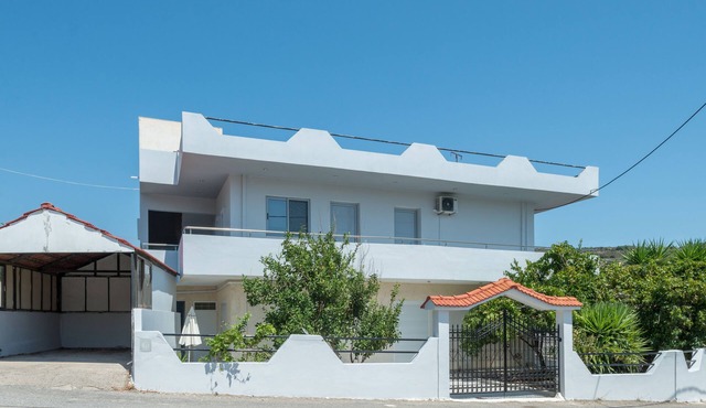 Paulsia Apartments in Rhodes