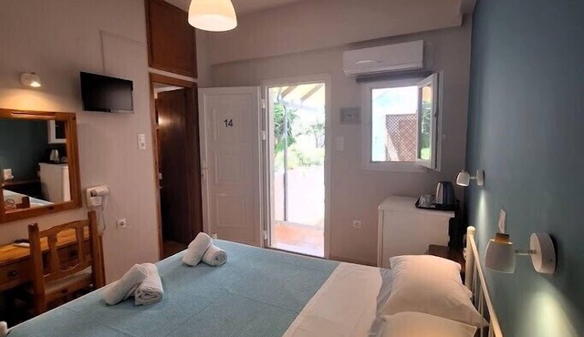 Perdika Mare Guesthouse