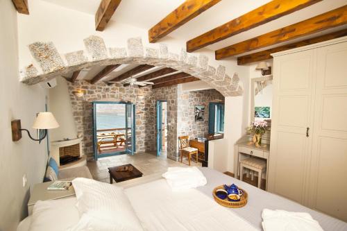 Petra Boutique Homes in Aryinónda