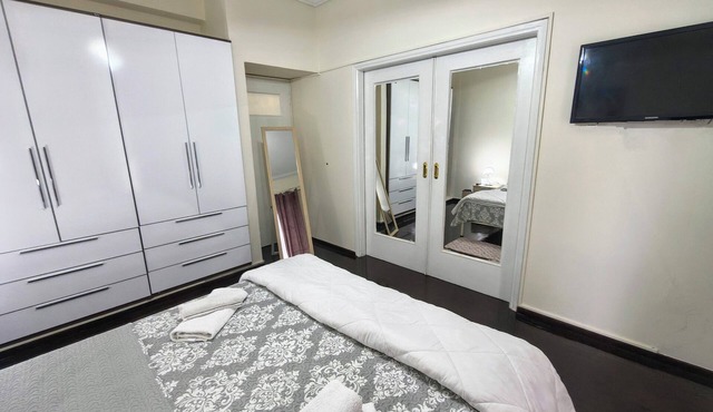 Piraeus City Center Apartment Port & Metro Dimotiko theatro