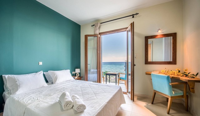 Porto Zorro Beach Hotel
