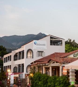Potamaki Studios & Apartments in Stoupa