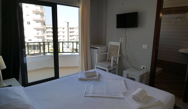 Privé City Hotel in Sarandë
