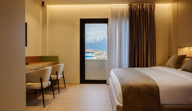 Pusi Hotel in Tirana