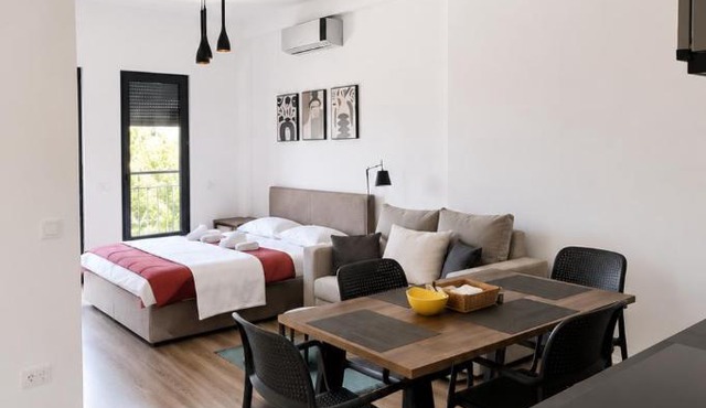 Radhima Sea Studio in Vlorë