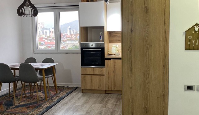 Redi Apart in Elbasan
