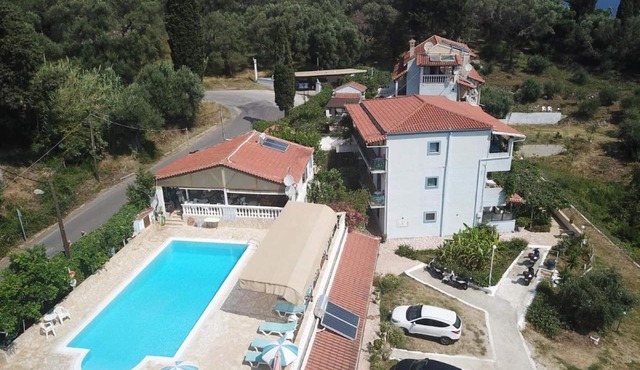 Romantic apartment in Mpenitses with shared pool in Mpenitses