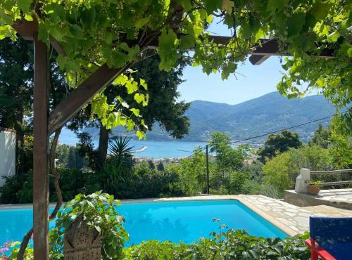 Romantic Lemonia Cottage with private pool & stunning sea view