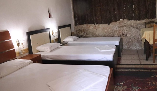 Rooms Merlika in Krujë