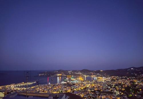 Rosolio in Ano Syros