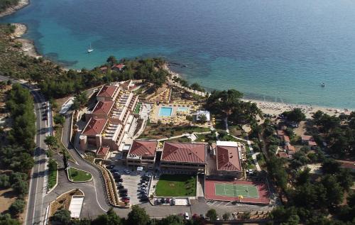 Royal Paradise Beach Resort & Spa in Thasos