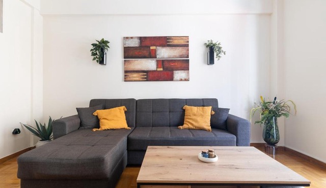 S Homes - Cozy Apartment in the Heart of Athens
