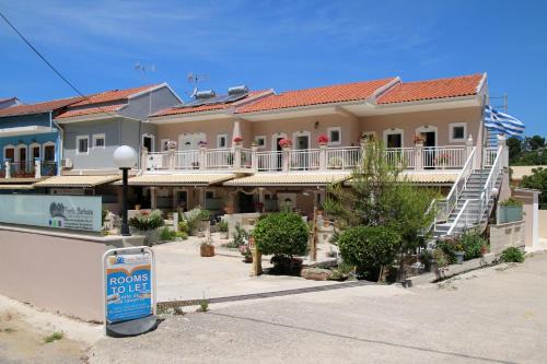 Santa Barbara Lakis Apartments in Perivolion