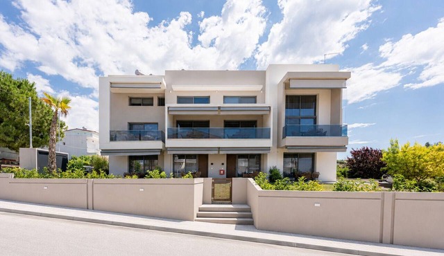 Sea Breeze Luxury Apartments in Nea Propontida