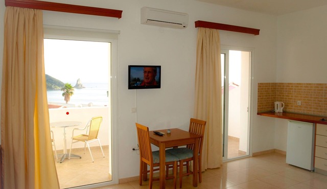 Sea view studio in Άγιος Γόρδιος