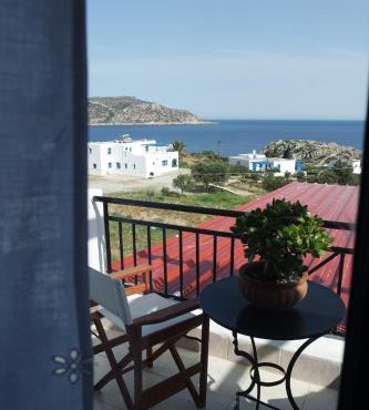 Sea View Studios in Amoopi
