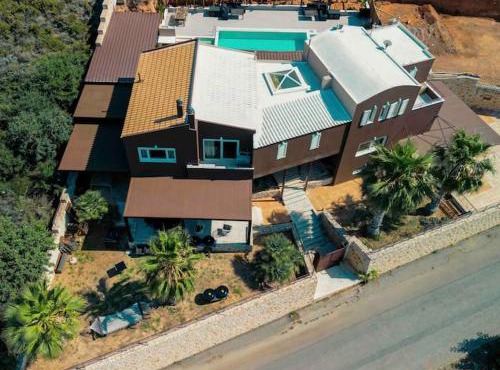 Sea view villa with jacuzzi in Piskopianón