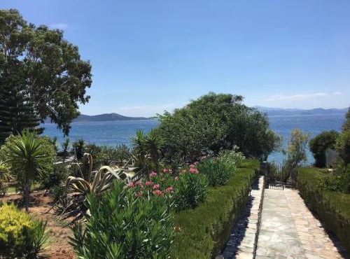 Seafront House, Private Beach, Sunset View, Diliso