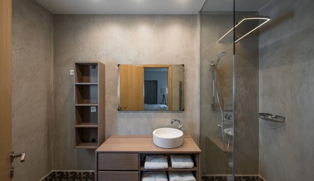 Seafront Luxury in Crete With Private Pool & Sauna in Agios Nikolaos