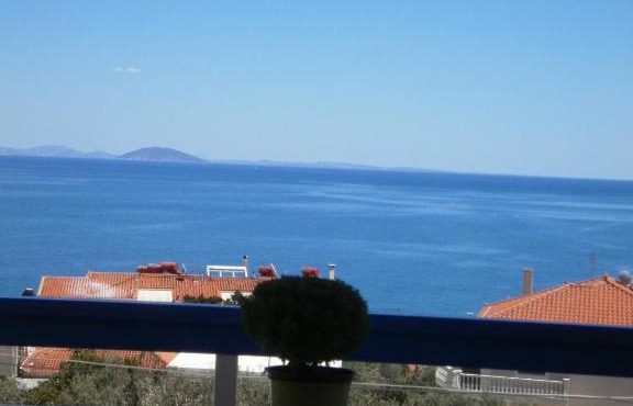 Seaview - selfcatering apartment - Helen No 2